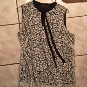 Sleeveless Lace Style Top